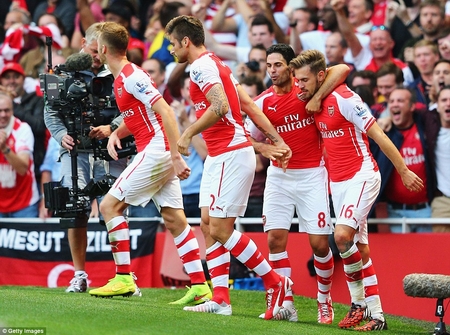 Ramsey (16) đem về chiến thắng nghẹt thở cho Arsenal