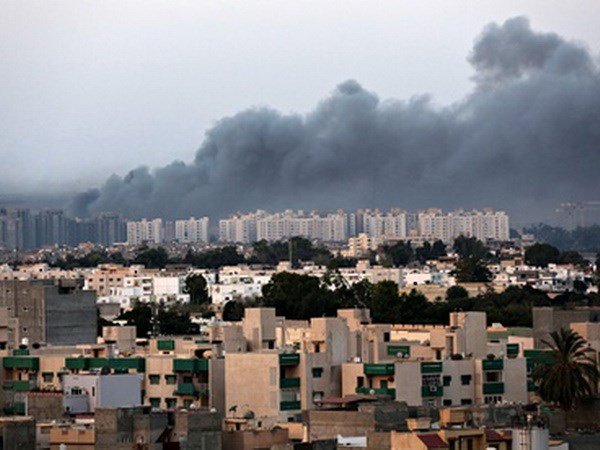 Libya: Sân bay ở Tripoli lại bị tấn công gây thiệt hại lớn