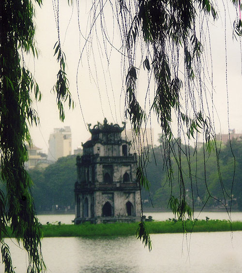 Ba Đình: Nắng sáng trời thu