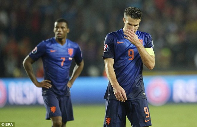 Vòng loại EURO 2016 ngày 10/9: Hà Lan lại nhận thêm cú sốc