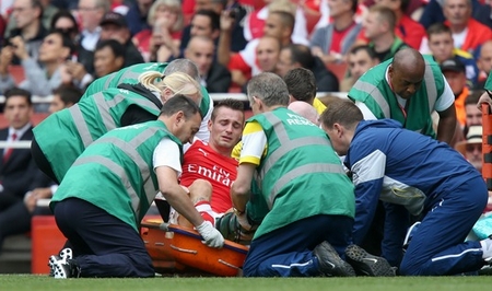 Arsenal tổn thất nặng nề sau trận hòa Man City