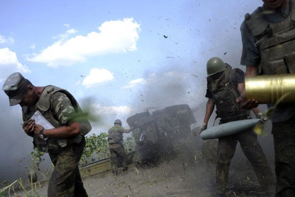 Donetsk bị pháo kích lần đầu tiên kể từ sau lệnh ngừng bắn