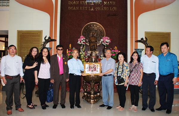 Bài 1: Xuyên vùng Đông Bắc