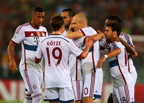Bayern hủy diệt Roma 7-1, Man City lại rơi điểm!