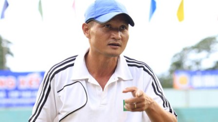 SLNA bổ nhiệm tân HLV Ngô Quang Trường