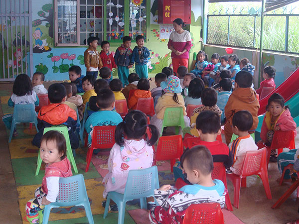 Cần di chuyển cơ sở sản xuất nhựa gây ô nhiễm môi trường ra khỏi khu dân cư