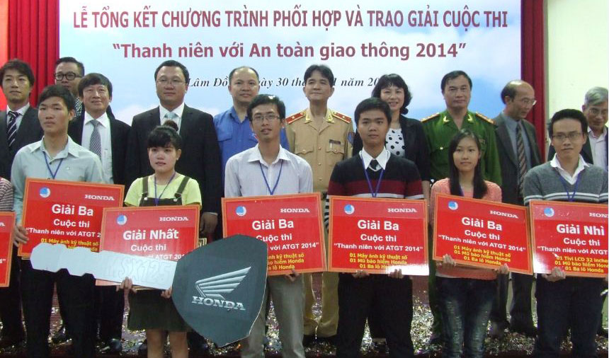 Gần 3.000 thanh niên tham gia Ngày hội văn hoá giao thông