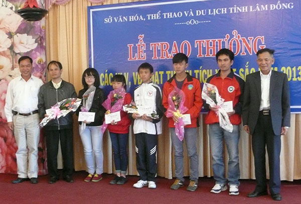 Đạt chỉ tiêu huy chương đại hội
