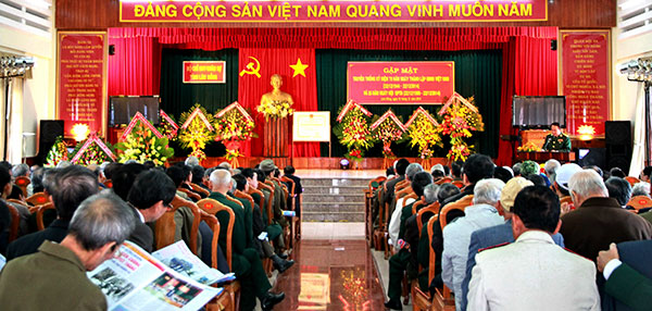 Gặp mặt truyền thống kỷ niệm 70 năm ngày thành lập quân đội