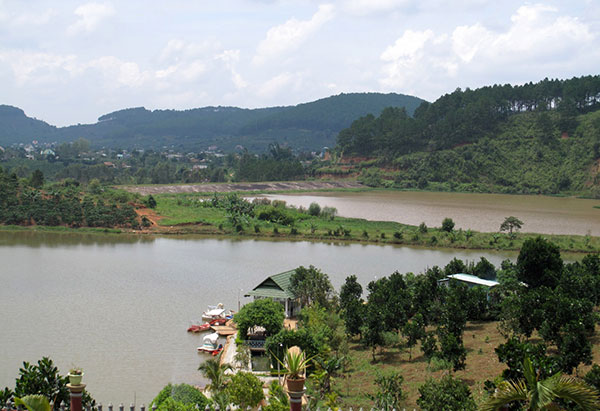 Tà Nung lặng lẽ chuyển mình