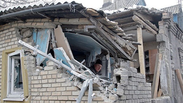 Ukraine: Phiến quân đánh sập nhà ga sân bay Donetsk