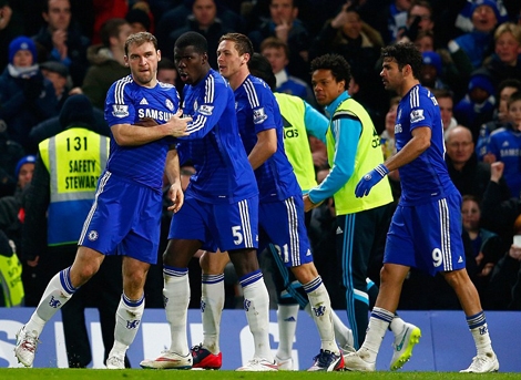 Hạ nhọc Liverpool, Chelsea giành vé vào chung kết