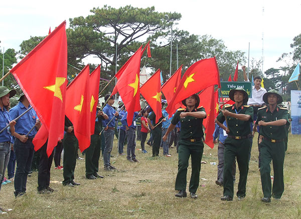 Tuổi trẻ Lâm Đồng "Tự hào tiến bước dưới cờ Đảng"