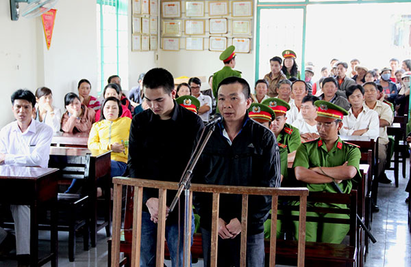 Kẻ giết người vì cuồng ghen lãnh án 20 năm tù
