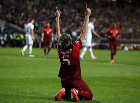 Coentrao ghi bàn ấn định chiến thắng 2-1 cho Bồ Đào Nha