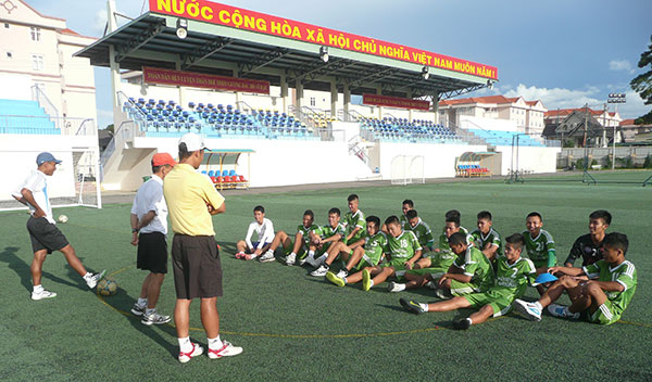 Bóng đá Lâm Đồng tham gia giải hạng nhì quốc gia 2015
