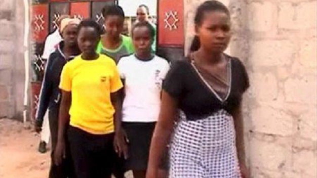 Khủng bố tấn công trường học ở Kenya, 147 người thiệt mạng