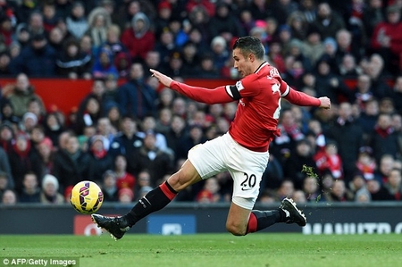 Juve, Inter "xếp hàng" chờ Van Persie rời MU
