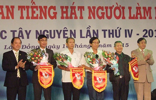 Liên hoan tiếng hát người làm báo khu vực Tây Nguyên lần thứ 4 tại Đà Lạt