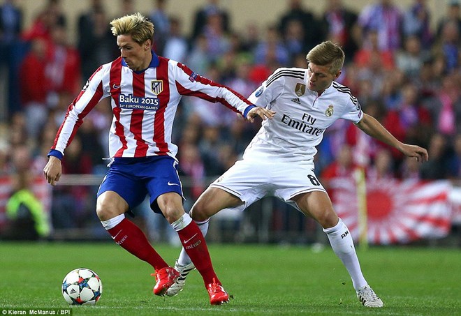 Kết quả loạt trận vòng tứ kết Champions League rạng sáng 15/4