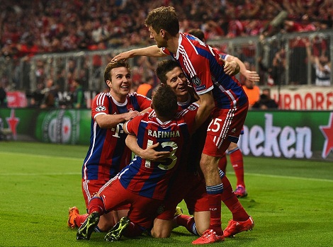 Bayern ngược dòng kinh hoàng, Barca ung dung vào bán kết