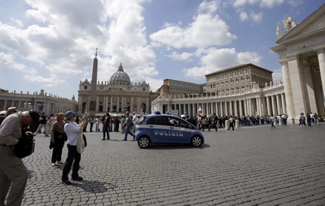 Italy phá mạng lưới khủng bố âm mưu tấn công Toà thánh Vatican