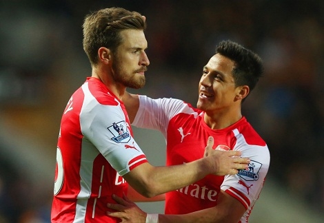 Sanchez lập cú đúp, Arsenal tiến gần ngôi Á quân