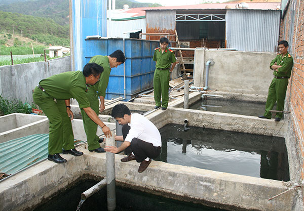 Phát hiện cơ sở sản xuất xả thải trực tiếp ra môi trường