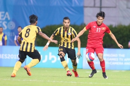 &quot;Nghiền nát&quot; Malaysia, U23 Việt Nam rộng cửa vào bán kết