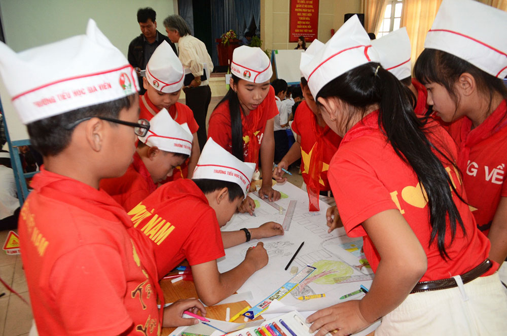 Giáo dục kỹ năng tham gia giao thông an toàn cho học sinh tiểu học