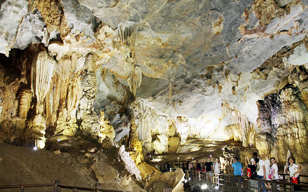 Kỳ vĩ "Hoàng cung trong lòng đất"