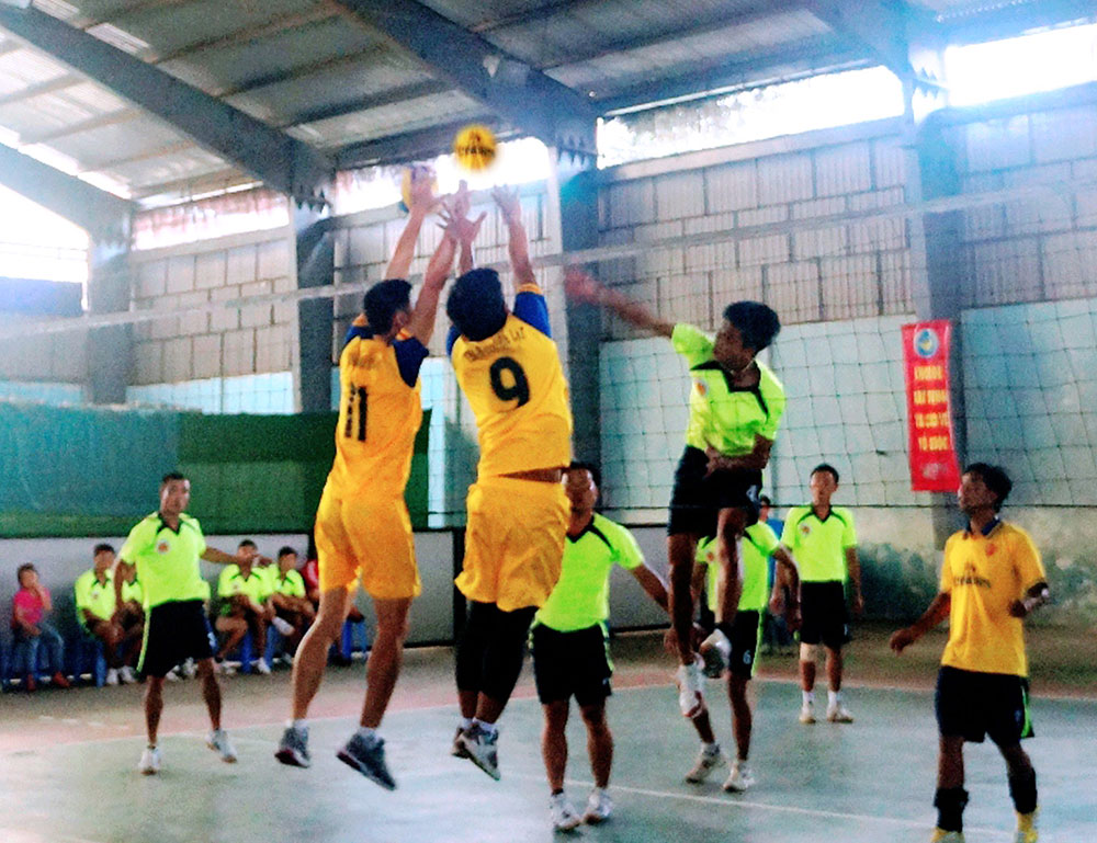 Khai mạc Giải bóng chuyền vô địch tỉnh năm 2015