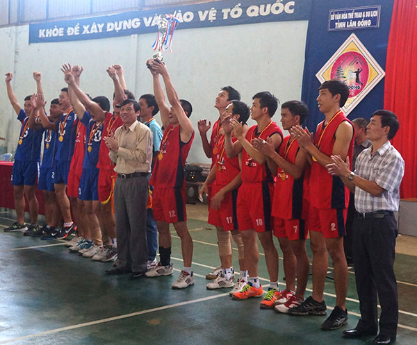 Trường Đại học Đà Lạt vô địch Giải bóng chuyền toàn tỉnh năm 2015