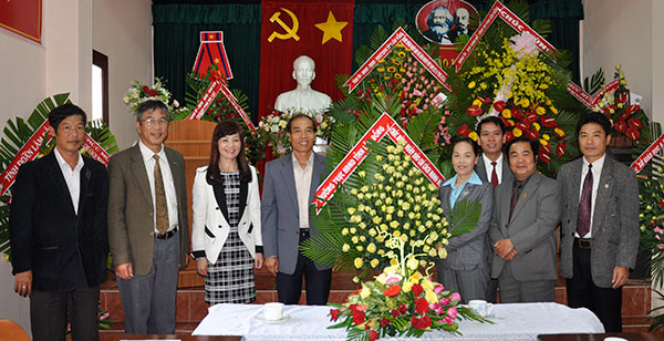 Lãnh đạo các cơ quan thăm và chúc mừng Báo Lâm Đồng