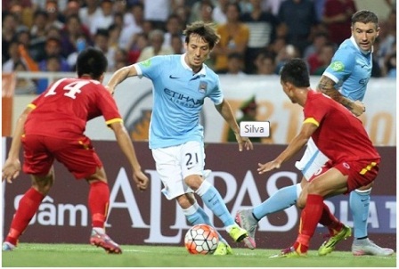 Davis Silva (21) nâng tỉ số lên 7-0 cho Man xanh. Ảnh: Bongda24h.