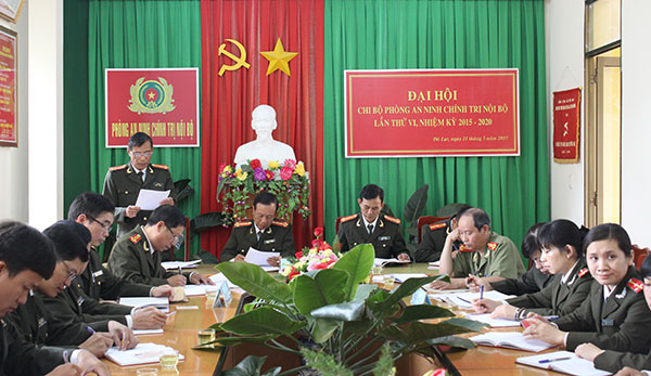 Phòng PA83 xứng đáng với danh hiệu "Ðơn vị quyết thắng"