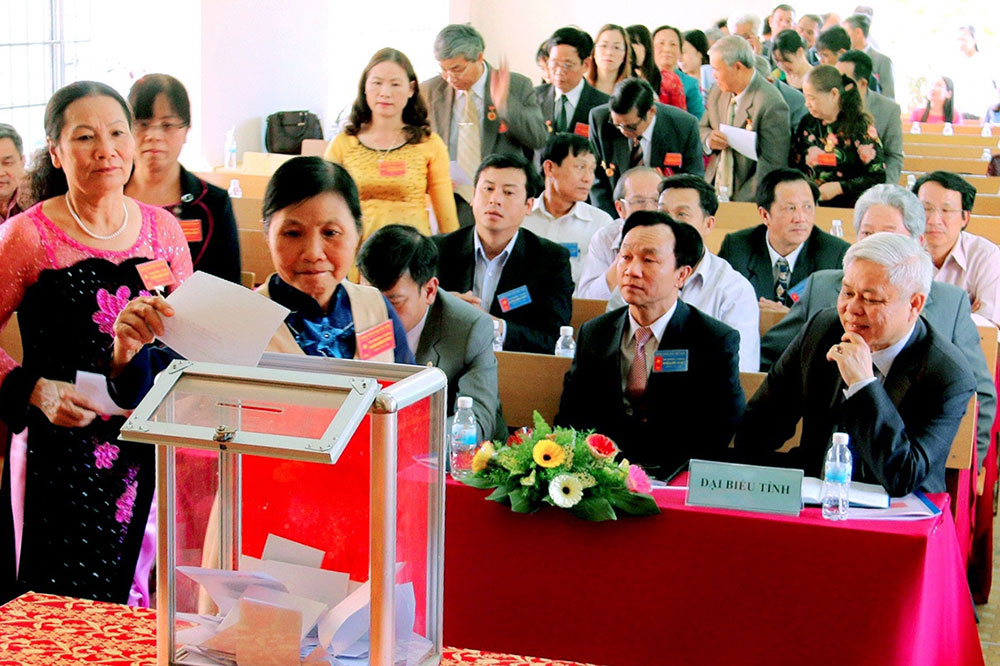 Chú trọng xây dựng hệ thống chính trị
