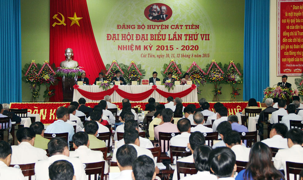 Khai mạc Đại hội Đại biểu Đảng bộ huyện Cát Tiên lần thứ VII