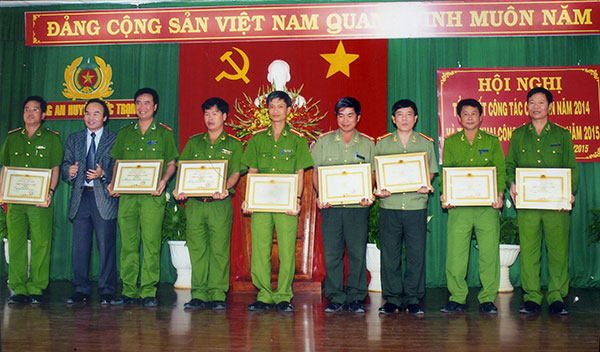 Công an Đức Trọng điển hình trong phong trào thi đua "Vì an ninh Tổ quốc"