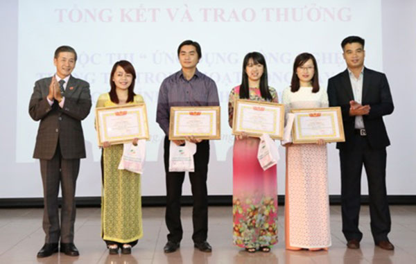 Đẩy mạnh ứng dụng công nghệ thông tin trong dạy học