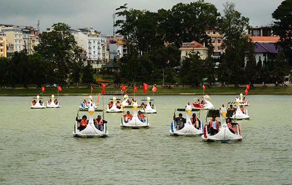 Tranh tài...