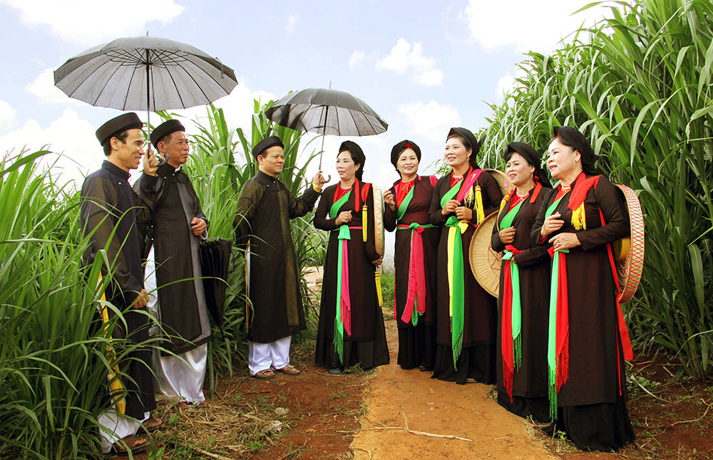 &quot;Quan họ về…&quot; giữa miền đất đỏ