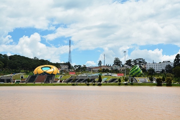 Quảng trường Lâm Viên - thành phố Đà Lạt