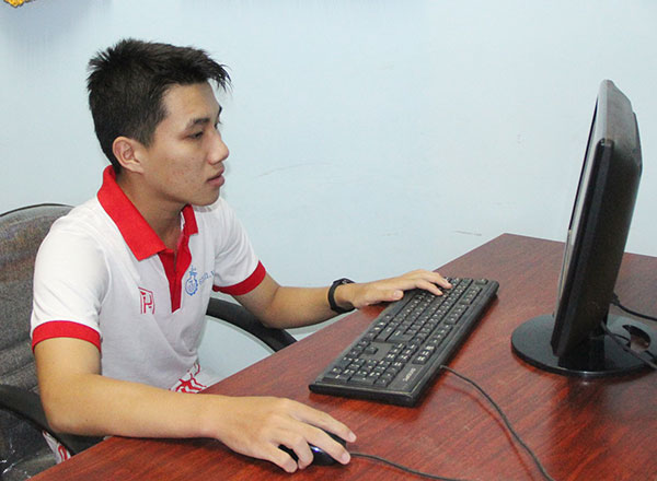 Cậu học trò trường huyện mê Tin học