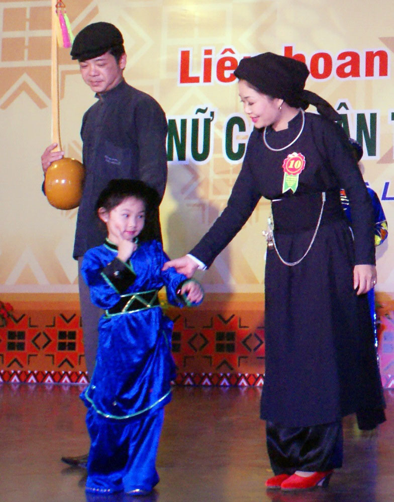 Tuyên truyền giáo dục đạo đức, lối sống trong gia đình