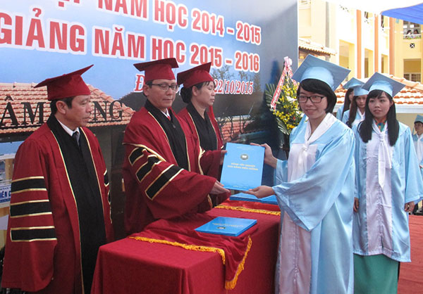Trường Cao đẳng Y tế Lâm Đồng khai giảng năm học mới