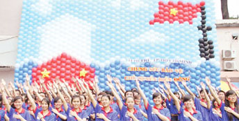 "Chế" lời Quốc ca: Hành vi vi phạm pháp luật