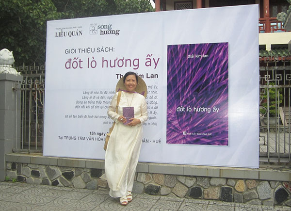 Cuốn sách về những người đi xa nhưng vẫn đang hằng sống