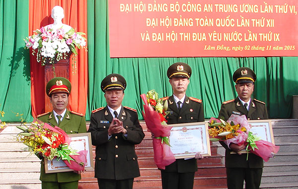 Phát động thi đua chào mừng Đại hội Đảng bộ Công an Trung ương