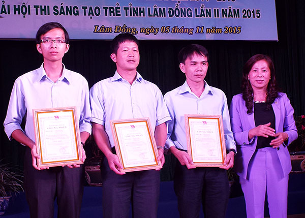 Trao giải thưởng Cuộc thi Sáng tạo trẻ lần thứ II